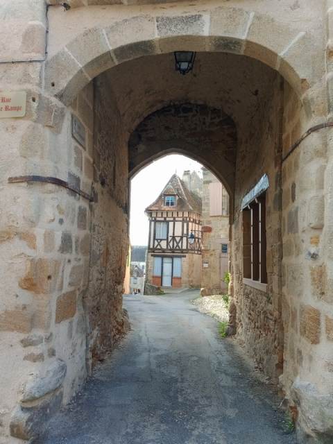 Image de couverture du POI Le Portail (ou: Porte fortifiée)