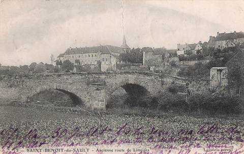Image historique associée à Le pont romain vers 1920